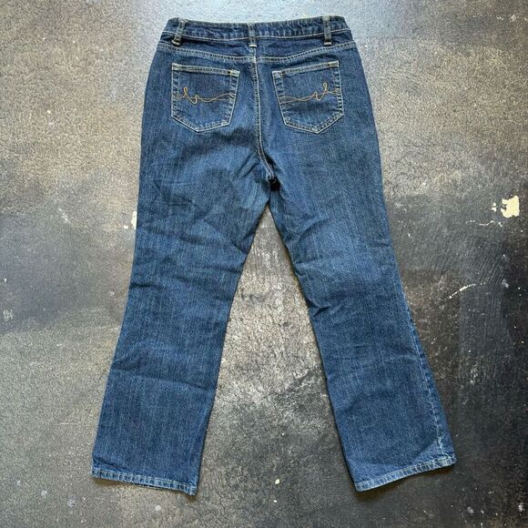 St John's Bay Women's Straight-Leg Stretch Jeans Blue Size 10P Used Stains - Picture 10 of 15